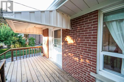 375 Neal Drive, Richmond Hill, ON - Outdoor With Deck Patio Veranda With Exterior