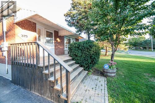 375 Neal Drive, Richmond Hill, ON - Outdoor