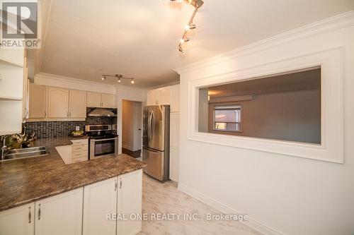 375 Neal Drive, Richmond Hill, ON - Indoor Photo Showing Kitchen With Stainless Steel Kitchen With Double Sink