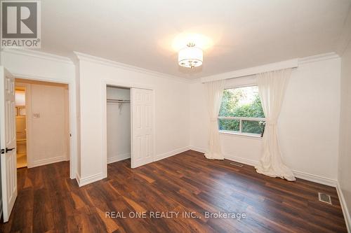 375 Neal Drive, Richmond Hill, ON - Indoor Photo Showing Other Room