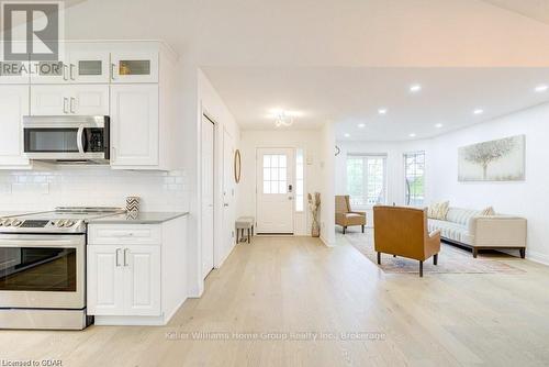 8 Hayward Crescent, Guelph (Clairfields), ON - Indoor Photo Showing Kitchen