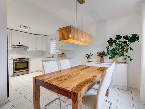 Dining room - 305-230 Rue St-Henri, La Prairie, QC - Indoor Photo Showing Kitchen