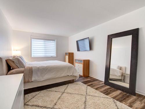 Master bedroom - 305-230 Rue St-Henri, La Prairie, QC - Indoor Photo Showing Bedroom