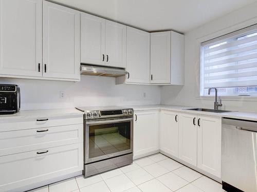 Kitchen - 305-230 Rue St-Henri, La Prairie, QC - Indoor Photo Showing Kitchen