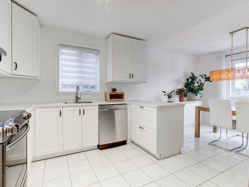 Kitchen - 305-230 Rue St-Henri, La Prairie, QC - Indoor Photo Showing Kitchen