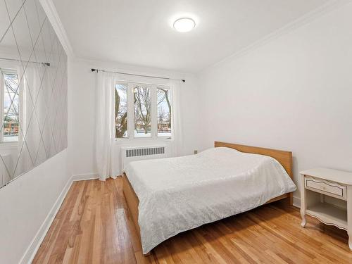 Master bedroom - 610 Rue Fraser, Montréal (Saint-Laurent), QC - Indoor Photo Showing Bedroom