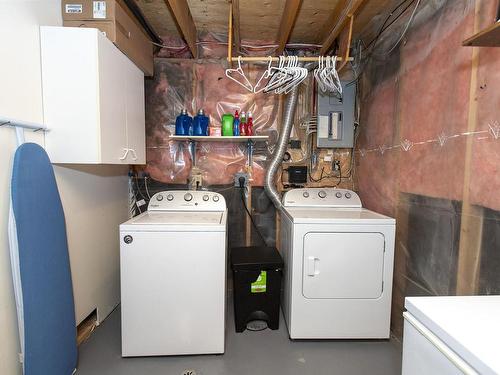 248 Prospect Avenue, Thunder Bay, ON - Indoor Photo Showing Laundry Room