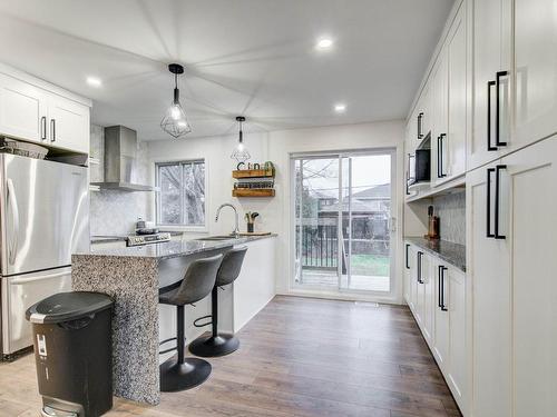 Kitchen - 1100 Rue Champlain, Laval (Duvernay), QC - Indoor Photo Showing Kitchen With Upgraded Kitchen