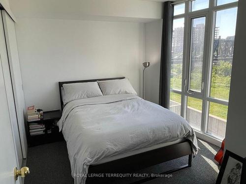 203-170 Fort York Blvd, Toronto, ON - Indoor Photo Showing Bedroom