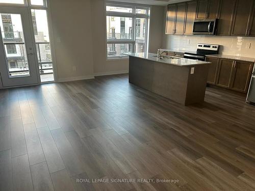 116-1597 Rose Way, Milton, ON - Indoor Photo Showing Kitchen