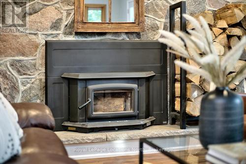 128 Teskey Drive, Blue Mountains (Blue Mountain Resort Area), ON - Indoor Photo Showing Living Room With Fireplace