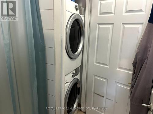 1 - 25 Dupont Street, Toronto, ON - Indoor Photo Showing Laundry Room