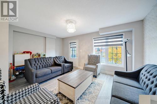 553 Rossland Road E, Ajax, ON - Indoor Photo Showing Living Room