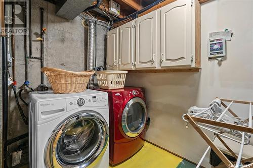 229 Churchill Drive, Saskatoon, SK - Indoor Photo Showing Laundry Room