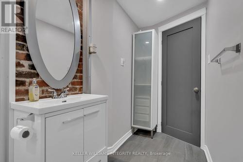 1 - 115 Percy Street, Ottawa, ON - Indoor Photo Showing Bathroom