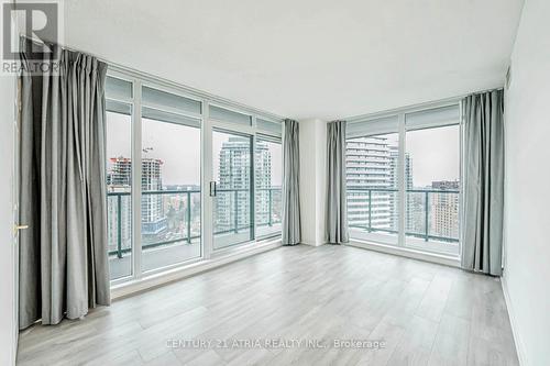 2102 - 5500 Yonge Street, Toronto, ON - Indoor Photo Showing Other Room