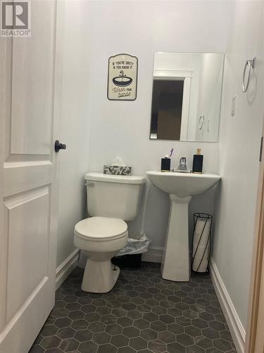 6 Kelly Place, Stephenville, NL - Indoor Photo Showing Bathroom