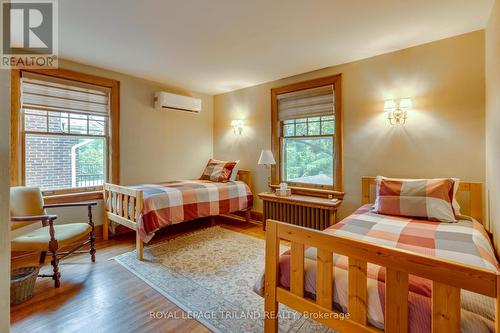 262 Regent Street, London, ON - Indoor Photo Showing Bedroom