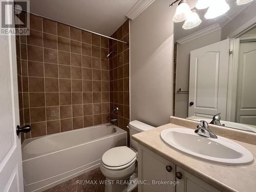 45 - 3038 Haines Road, Mississauga, ON - Indoor Photo Showing Bathroom