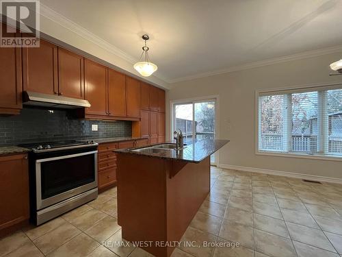 45 - 3038 Haines Road, Mississauga, ON - Indoor Photo Showing Kitchen