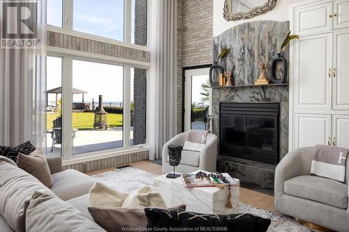 366 Elmgrove, Lakeshore, ON - Indoor Photo Showing Living Room With Fireplace