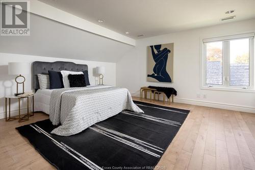 366 Elmgrove, Lakeshore, ON - Indoor Photo Showing Bedroom