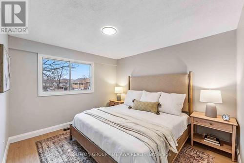 62 Erin Crescent, Ottawa, ON - Indoor Photo Showing Bedroom