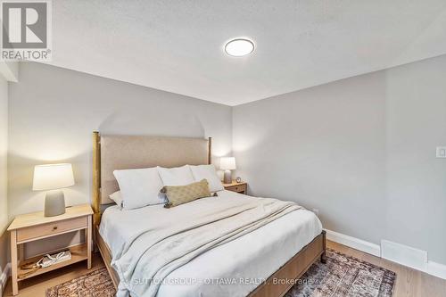 62 Erin Crescent, Ottawa, ON - Indoor Photo Showing Bedroom