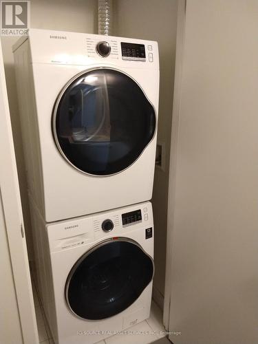 2604 - 2 Sonic Way, Toronto, ON - Indoor Photo Showing Laundry Room