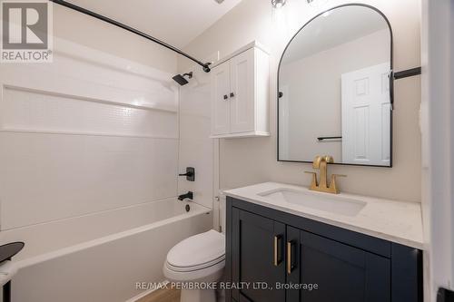 89 & 91 Brumm Road, Petawawa, ON - Indoor Photo Showing Bathroom