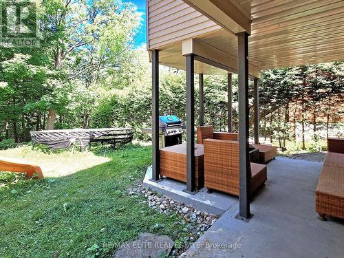 100 Seaton Drive, Aurora, ON - Outdoor With Deck Patio Veranda