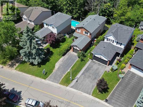 100 Seaton Drive, Aurora, ON - Outdoor With View