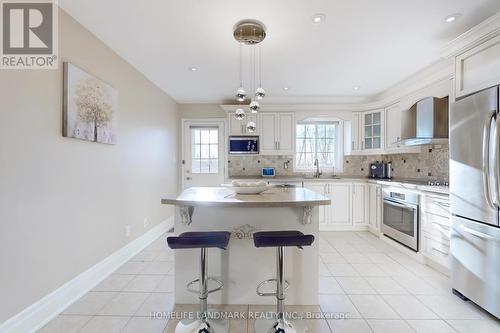 37 Del Francesco Way, Vaughan, ON - Indoor Photo Showing Kitchen