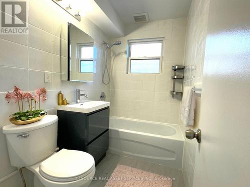 Upper - 295 Kirchoffer Avenue, Ottawa, ON - Indoor Photo Showing Bathroom