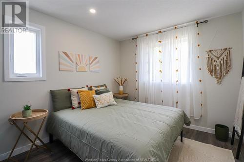 105 King Street, Chatham, ON - Indoor Photo Showing Bedroom