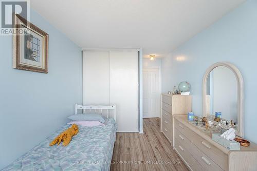 705 - 7250 Yonge Street, Vaughan, ON - Indoor Photo Showing Bathroom