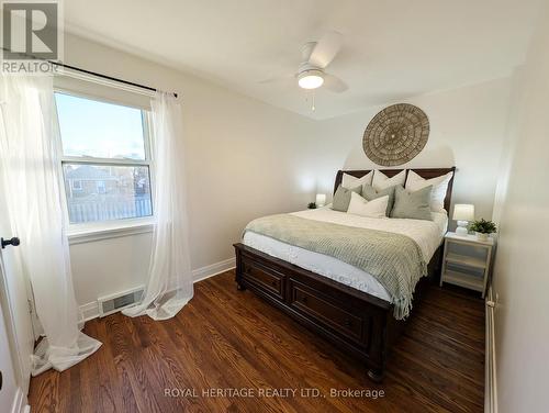 9 Prince Street, Clarington (Bowmanville), ON - Indoor Photo Showing Bedroom