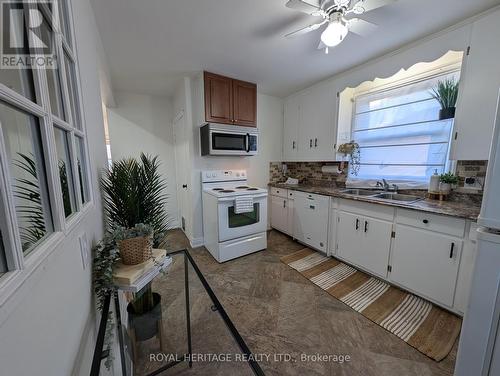 9 Prince Street, Clarington (Bowmanville), ON - Indoor Photo Showing Kitchen With Double Sink