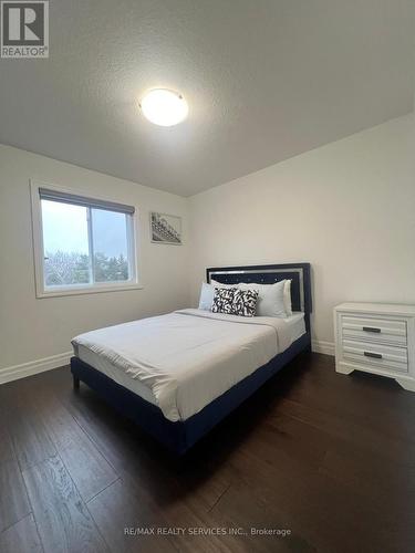 101 Basil Crescent, Middlesex Centre, ON - Indoor Photo Showing Bedroom