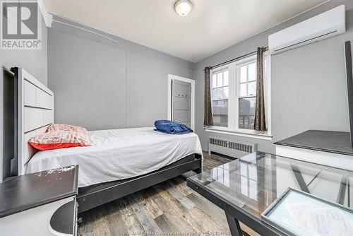 821 Marentette Avenue, Windsor, ON - Indoor Photo Showing Bedroom