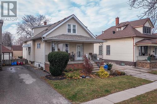 821 Marentette Avenue, Windsor, ON - Outdoor With Facade