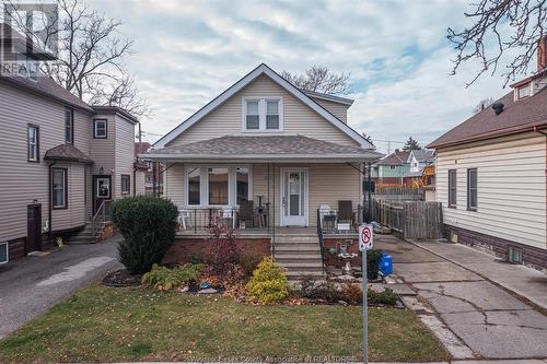 821 Marentette Avenue, Windsor, ON - Outdoor With Deck Patio Veranda With Facade