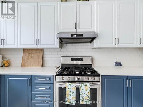 45 Kennedy Boulevard, New Tecumseth, ON - Indoor Photo Showing Kitchen