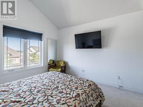 45 Kennedy Boulevard, New Tecumseth, ON - Indoor Photo Showing Bedroom