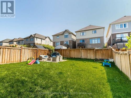 45 Kennedy Boulevard, New Tecumseth, ON - Outdoor With Backyard