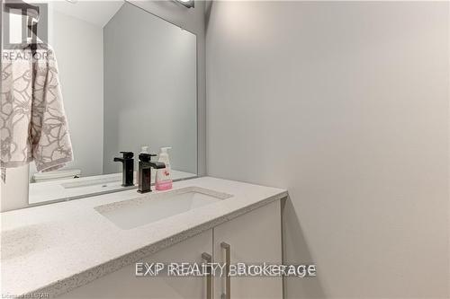 2 Piece Bath by mudroom - 86 Optimist Drive, Southwold (Talbotville), ON - Indoor Photo Showing Bathroom