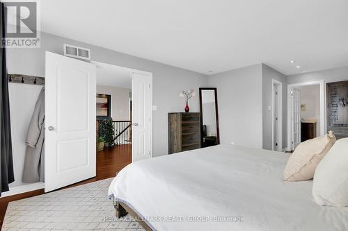 271 Stedman Street, Ottawa, ON - Indoor Photo Showing Bedroom