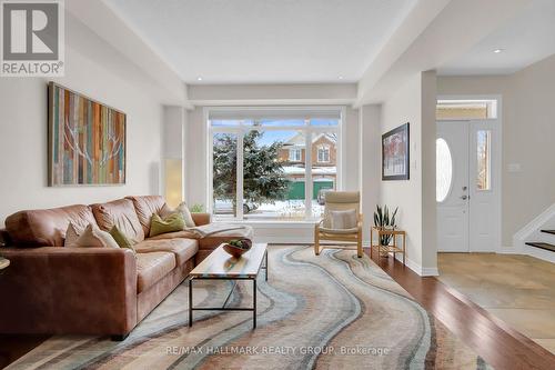 271 Stedman Street, Ottawa, ON - Indoor Photo Showing Living Room