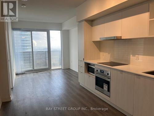 3905 - 138 Downes Street, Toronto, ON - Indoor Photo Showing Kitchen