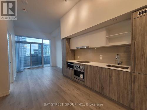 3905 - 138 Downes Street, Toronto, ON - Indoor Photo Showing Kitchen